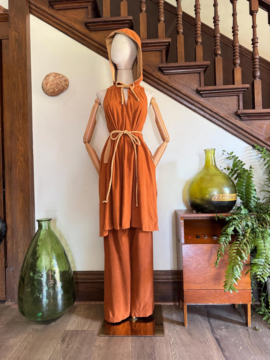1970s orange and tan pantsuit