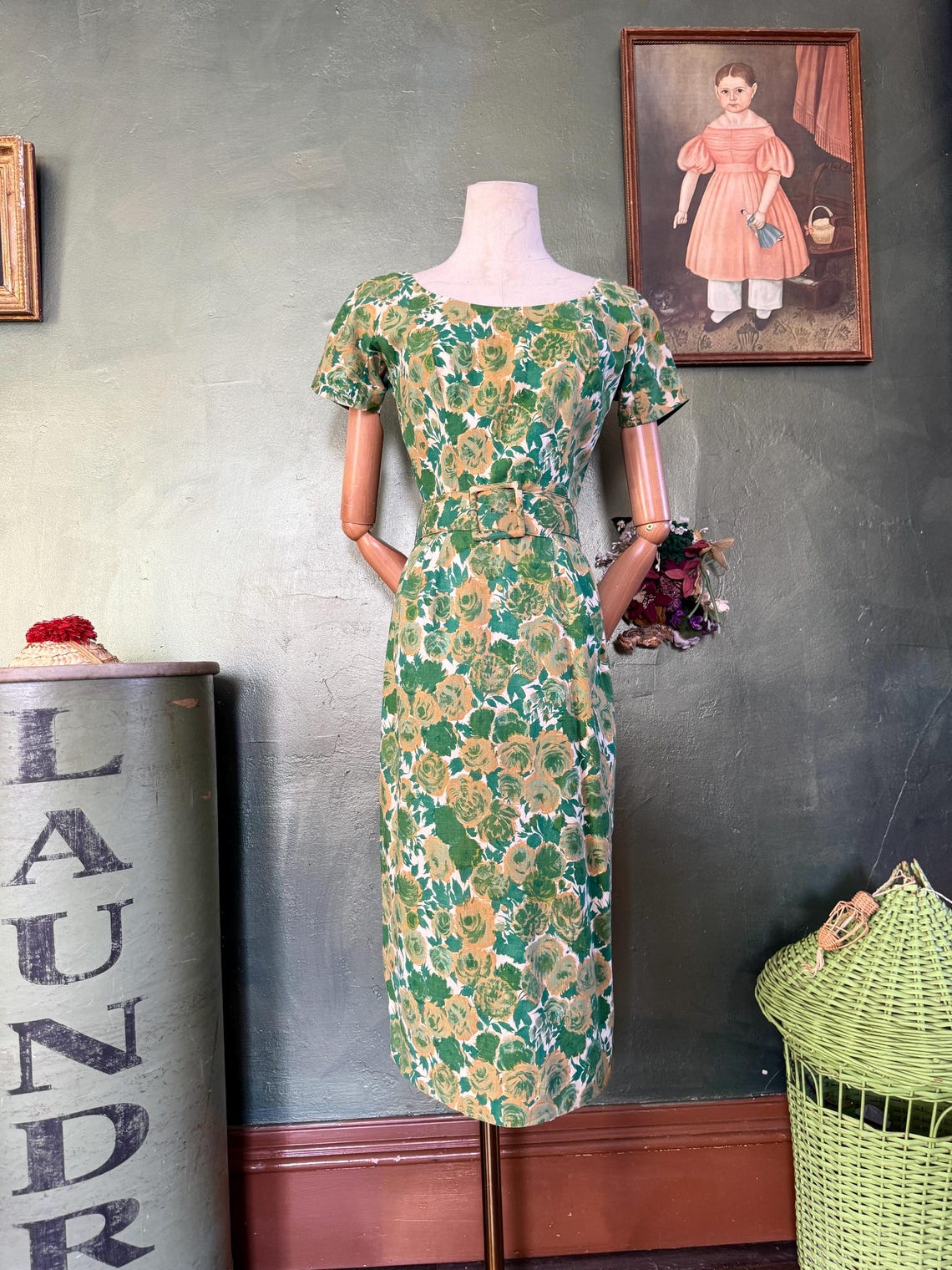1950s Green Rose Print Sheath Dress