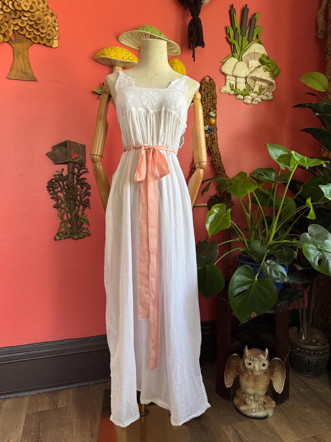 1900s white Belted Crochet Dress