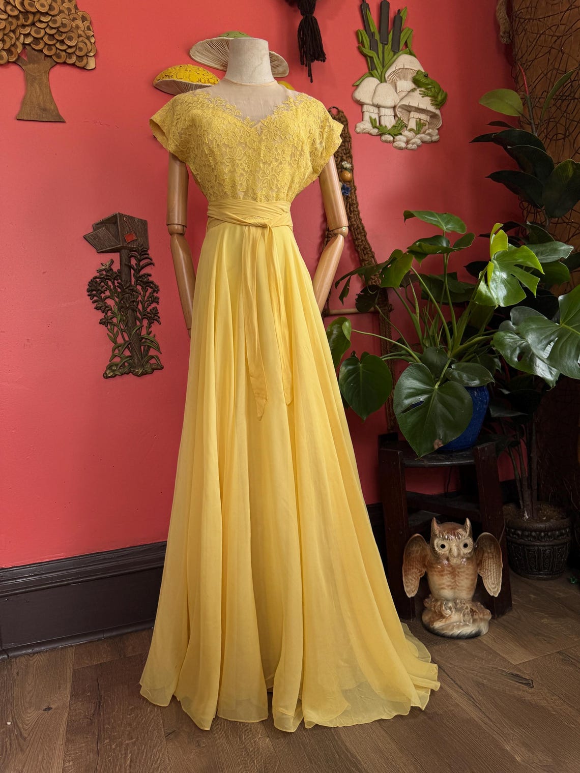 1940s yellow chiffon and lace gown