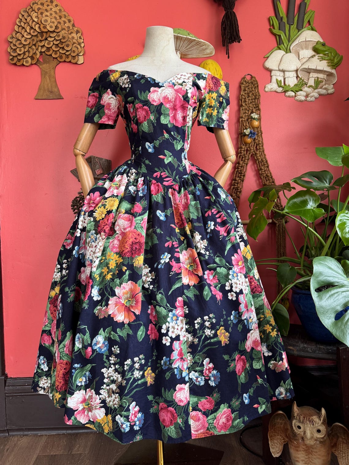 1980s deep blue botanical print fit and flare