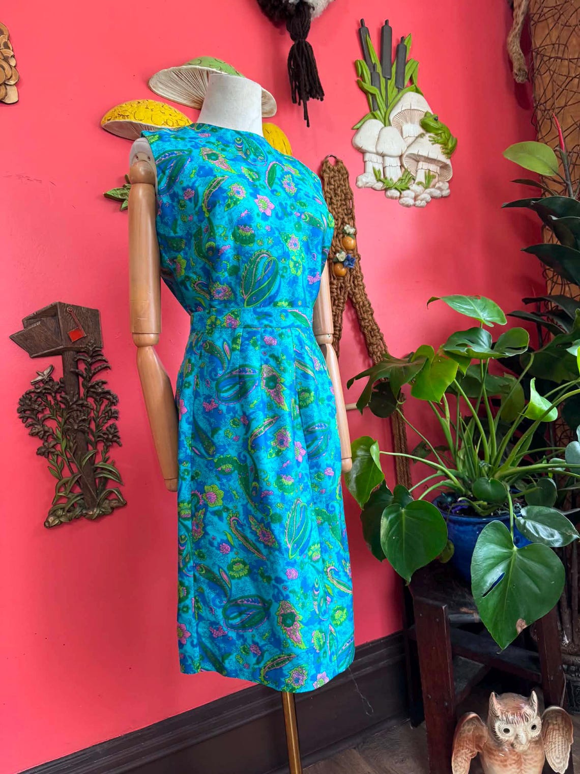 1960s blue paisley set