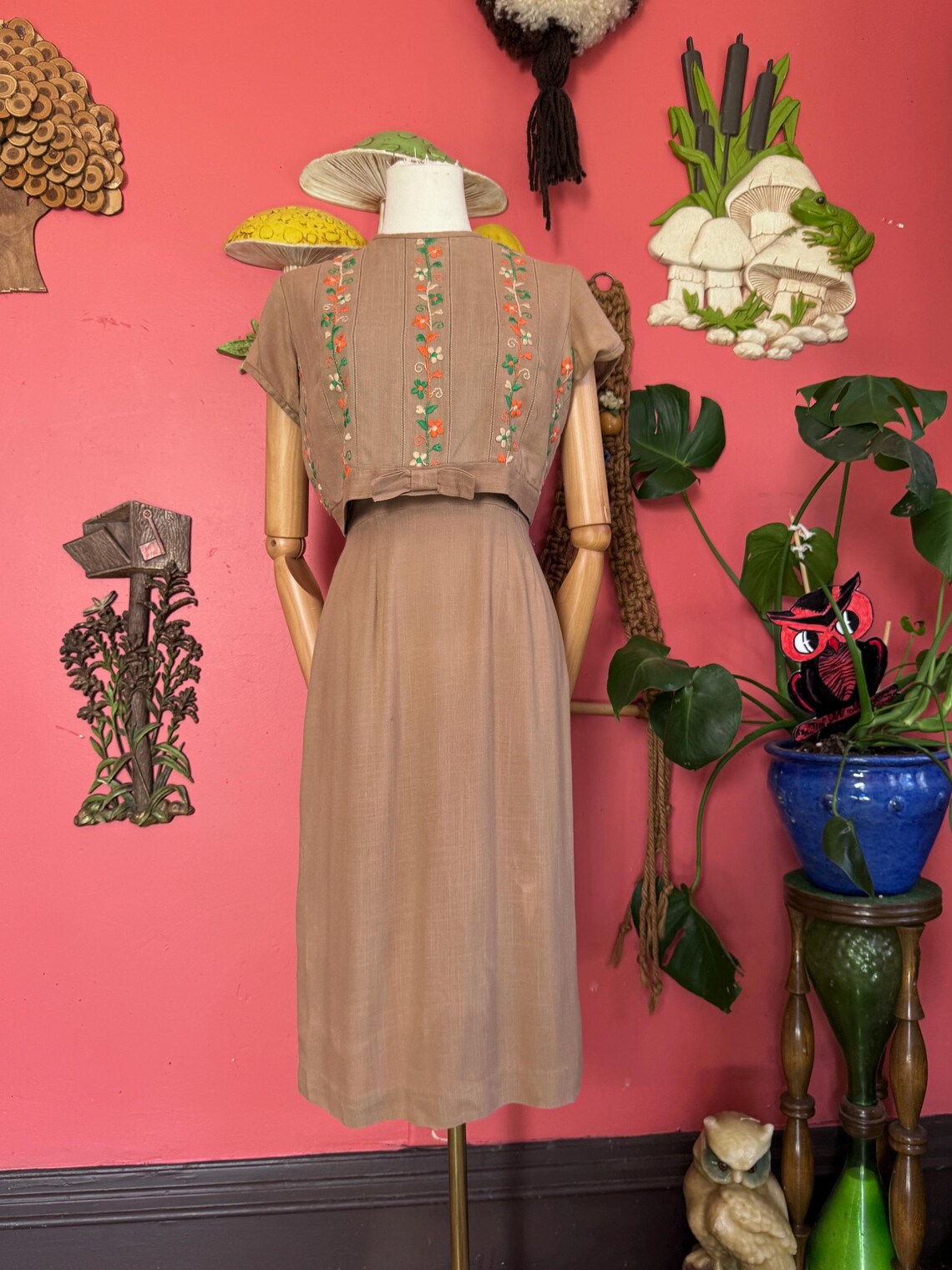 1950s Tan Embroidered Sheath Dress With Button Back Top